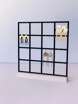 استند گوشواره دیوار