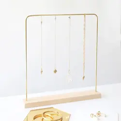 استند دستبند و گردنبند جاکارتا