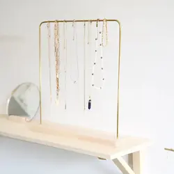 استند دستبند و گردنبند جاکارتا