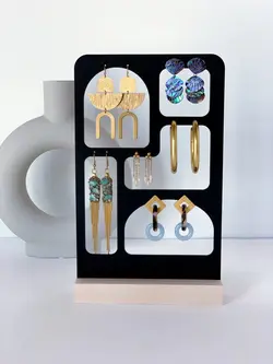 استند گوشواره طرح لونا