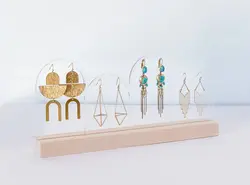 استند گوشواره طرح آلیس