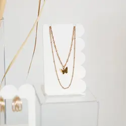 استند گردنبند بژوین