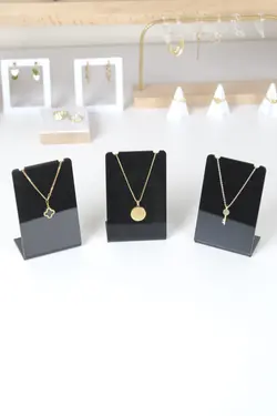 استند گردنبند دلدار