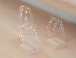 استند گوشواره دلوینا