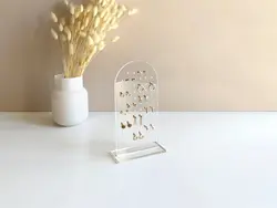 استند گوشواره آدنا