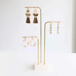 استند گوشواره طرح کولی