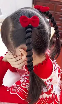 گیره فنری پاپیون