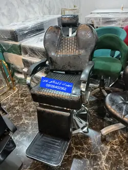 صندلی آرایشگاهی  اصلاح  پدالی سینی گرد شیک ووارداتی پدالی چرم براق