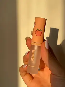 روغن لب مرطوب کننده هلو karite 🍑