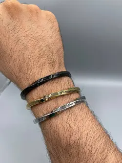 دستبند بنگل حکاکی دار