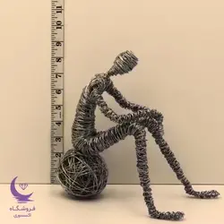 مجسمه مفتولی مرد متفکر غمگین - شاپ اکسسوری