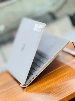 Surface Laptop 1