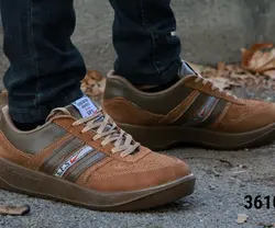 حراج فوق العاده کفش اسپرت جدید مردانه سبک و راحت رنگ قهوه ای روشن کد3610