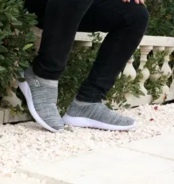 حراج فوق العاده  کفش اسپرت مردانه پسرانه طبی شیک و راحت رنگ طوسی زیره سفید