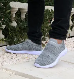 حراج فوق العاده  کفش اسپرت مردانه پسرانه طبی شیک و راحت رنگ طوسی زیره سفید