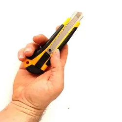 کاتر تیغه دار حرفه ای Tat