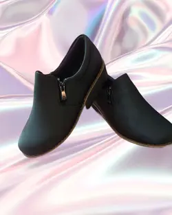 کفش لژدار طبی