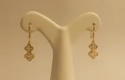 گوشواره زنانه آویز قفل فرنچ طرح گل - گالری طلای رضا