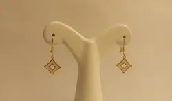 گوشواره زنانه آویز قفل فرنچ طرح لوزی - گالری طلای رضا