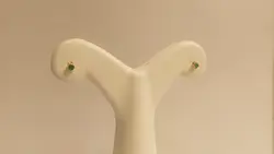 گوشواره زنانه میخی طرح نگین - گالری طلای رضا