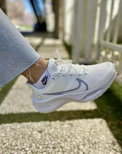 کتانی اسپرت نایک طرح لبخند سفید نقره ای