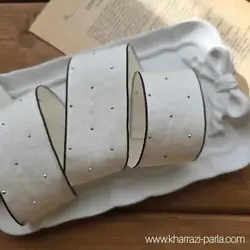 روبان پارچه ای نگین دار عرض 4 شیری لبه مشکی