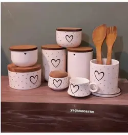ست   پاسماوری و جا ادویه و شکلات خوری وفنجان و... سرامیکی طرح قلب