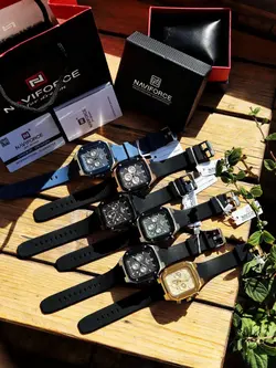ساعت مردانه مارک ناویفورس مدل naviforce 8037موتور ژاپن سه موتور فعال کورنو گراف رنگ ثابت تقویم دار به همراه پک اصلی