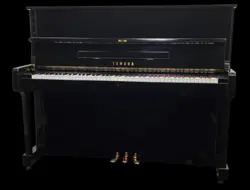 پیانو آکوستیک یاماها U1F