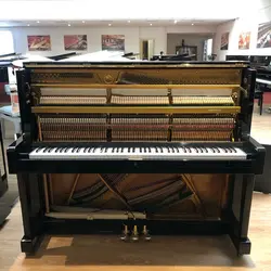 پیانو آکوستیک یاماها YAMAHA U1D