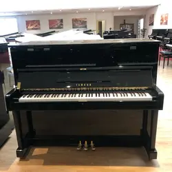 پیانو آکوستیک یاماها YAMAHA U1D