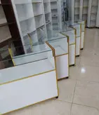 ویترین فروشگاهی و میز پیشخوان ام دی اف