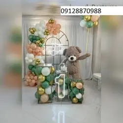 بادکنک آرایی تولد تم سبز صورتی