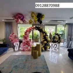 بادکنک آرایی تولد تم ترکیبی مشکی طلایی و صورتی سفید