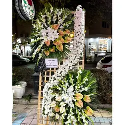 تاج گل برای مسجد حاج صفر علی محله بازار تهران t376