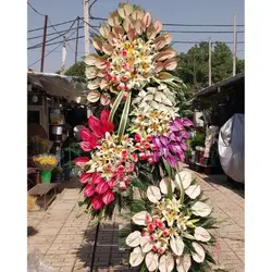 تاج گل تبریک افتتاحیه سالن زیبایی t48