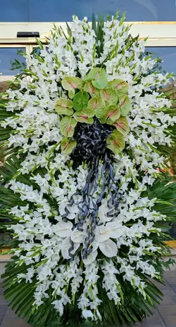 تاج گل ترحیم ۲ طبقه کد ۲۳۳