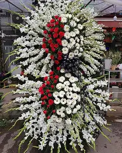 تاج گل ترحیم شیک 573