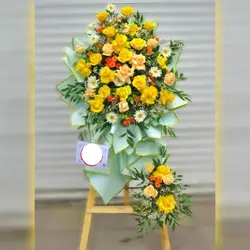 تاج گل مناسب برای افتتاحیه t18