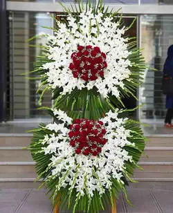 خرید تاج گل آنلاین 581