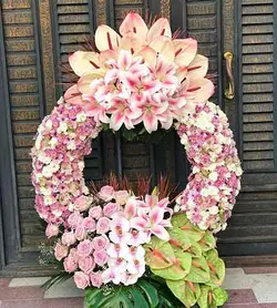 خرید تاج گل برای تبریک 589