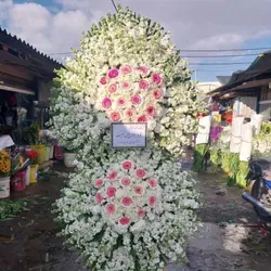 سفارش آنلاین تاج گل برای مسجد همت آباد محله کوثر تهران t399