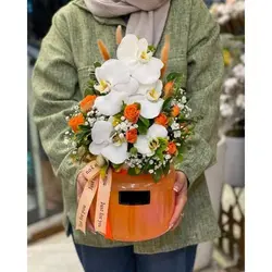 گل فروشی محدوده بانک آینده در غرب تهران t4707