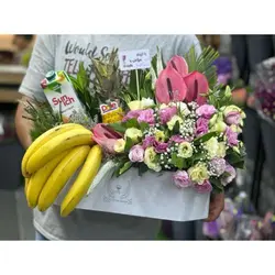 گل فروشی محدوده نمایشگاه ماشین های قدیمی تهران t4274