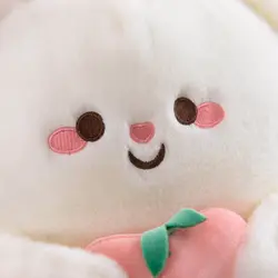 عروسک مدل خرگوش هلو به دست