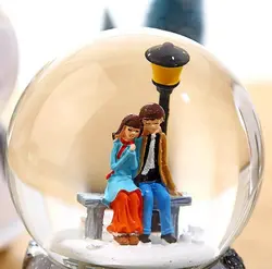 گوی موزیکال عاشقانه برفی دختر و پسر عاشق هدیه ولنتاین و تولد سایز بزرگ