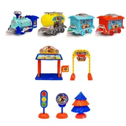 قطار موزیکال و چراغدار سگ های نگهبان پارس توی