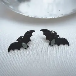 گوشواره طرح جغد مشکی نگین دار قفل میخی (هالووین) - فروشگاه زرمیس