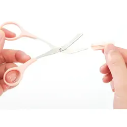 قیچی ابرو شانه دار