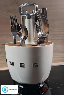 جا قاشق، جا چنگال و جا چاقوی اسمگ SMEG